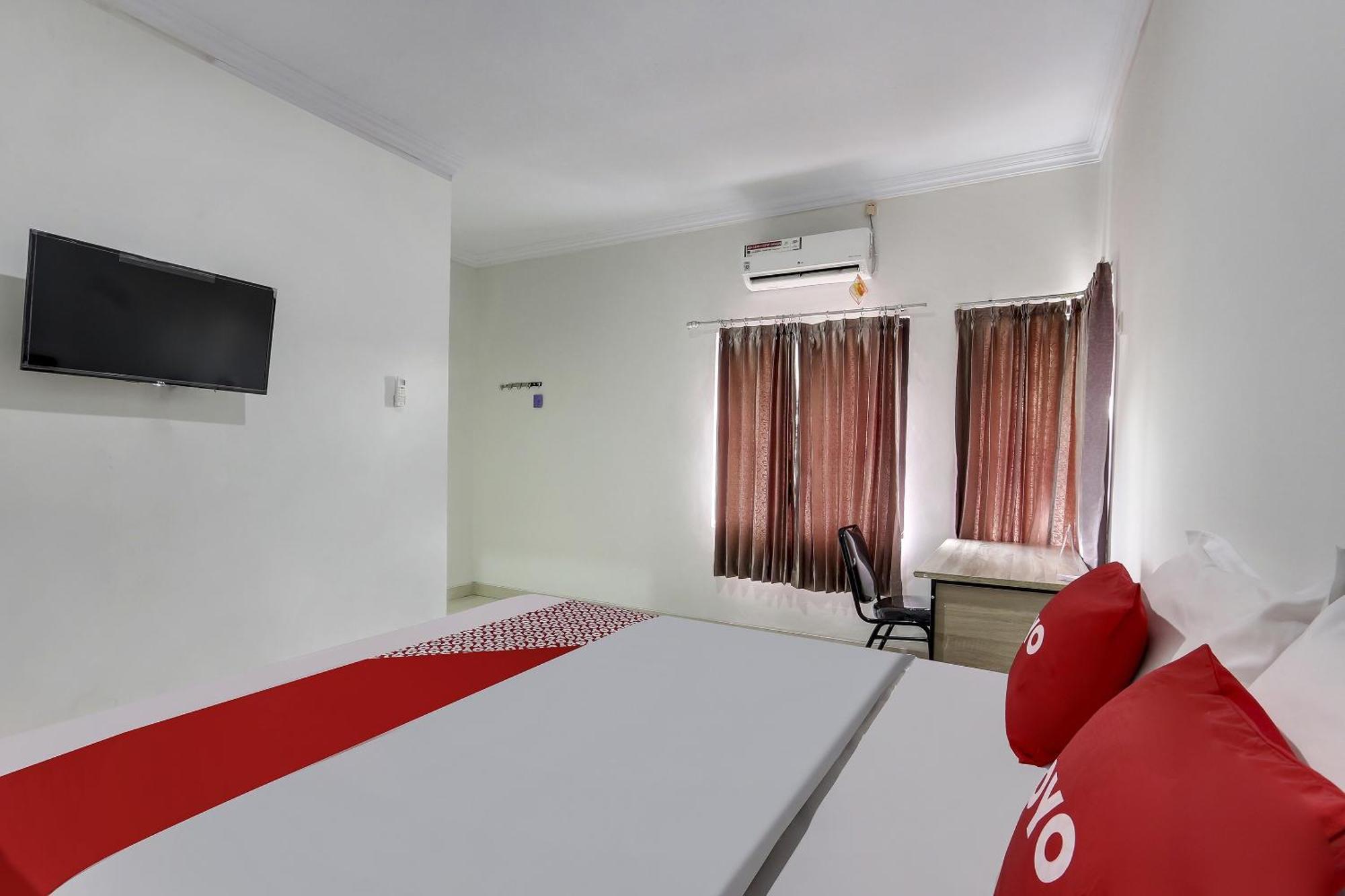 Oyo 91082 Nathania Exclusive Sleman  Bagian luar foto