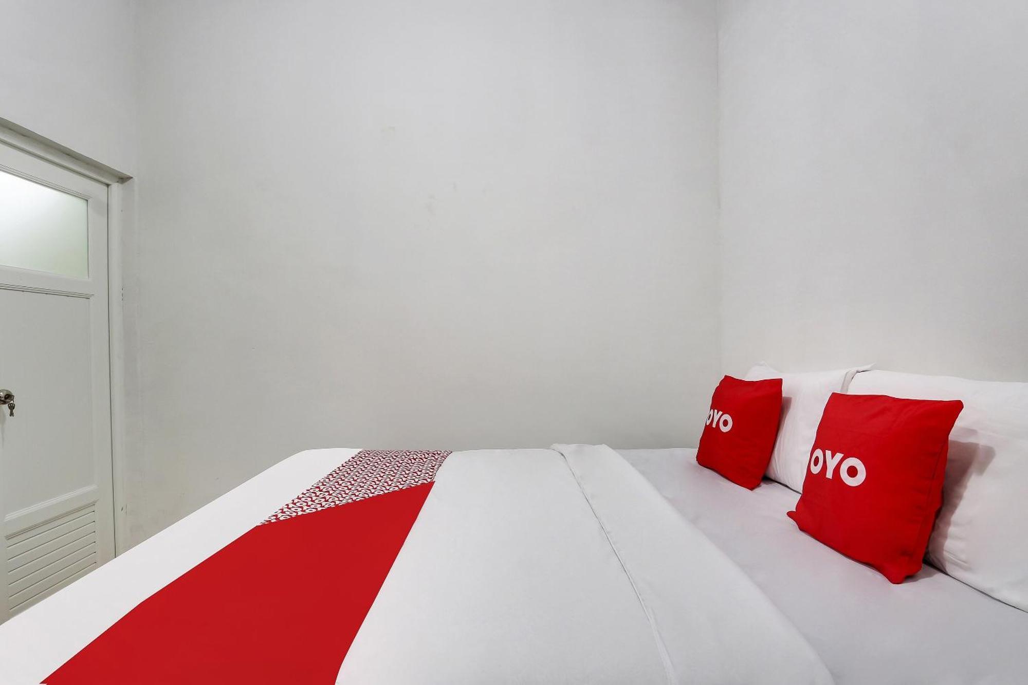 Oyo 91082 Nathania Exclusive Sleman  Bagian luar foto